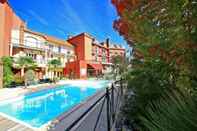 Swimming Pool Best Western Beausejour