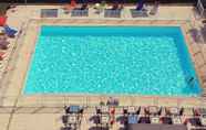 Swimming Pool 4 ibis Styles Arles Palais des Congrès