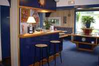 Bar, Kafe, dan Lounge Kyriad Direct Nantes La Beaujeoire