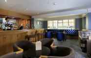 Quầy bar, cafe và phòng lounge 2 Macdonald Craxton Wood Hotel & Spa