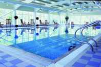 Swimming Pool Macdonald Craxton Wood Hotel & Spa