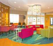 Lobi 6 SpringHill Suites by Marriott Pittsburgh Monroeville