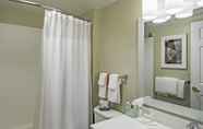 In-room Bathroom 6 Towneplace Suites By Marriott Streetsboro