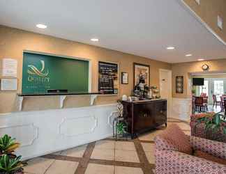 Sảnh chờ 2 Quality Inn Waynesboro