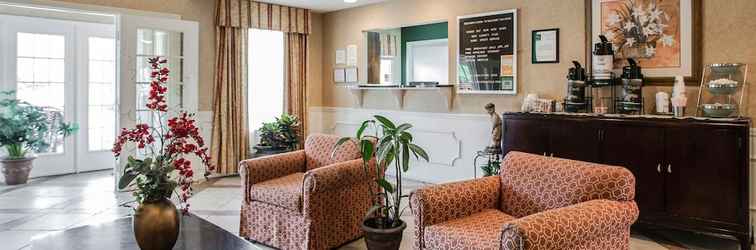 Sảnh chờ Quality Inn Waynesboro