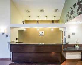 Lobi 4 Sleep Inn & Suites Queensbury - Lake George