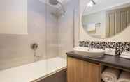 In-room Bathroom 3 Quest Tamworth