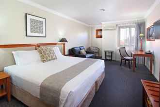 Bedroom 4 Ramada by Wyndham Brisbane Windsor