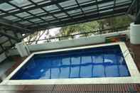 Swimming Pool Blue Tree Premium Paulista