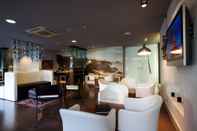 Bar, Cafe and Lounge Nuria Hotel
