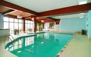 Swimming Pool 4 Quality Inn & Suites