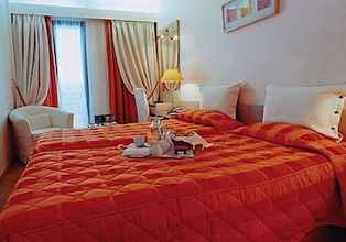 Bedroom 4 The Park Hotel Piraeus