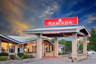 ภายนอกอาคาร Ramada by Wyndham Gananoque Provincial Inn