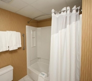 In-room Bathroom 5 Country Inn & Suites by Radisson, Shelby, NC