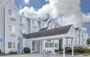 Exterior 2 Microtel Inn & Suites by Wyndham Manistee