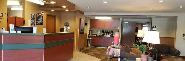 Sảnh chờ Microtel Inn & Suites by Wyndham Rapid City