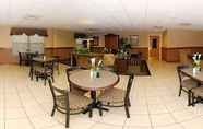 ร้านอาหาร 3 Home2 Suites by Hilton Goldsboro