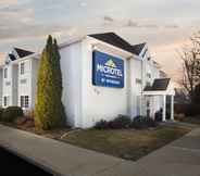 Exterior 2 Microtel Inn & Suites by Wyndham Bethel/Danbury