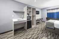 Bedroom Microtel Inn & Suites by Wyndham Bethel/Danbury