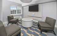 Ruang Umum 4 Microtel Inn & Suites by Wyndham Bethel/Danbury