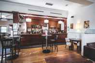 Bar, Cafe and Lounge Stifford Hall Hotel Thurrock