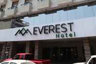 Luar Bangunan Everest Hotel