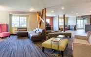 Lobi 2 Quality Inn & Suites Ashland near Kings Dominion