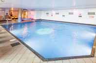 Swimming Pool Hellidon Lakes Golf & Spa Hotel