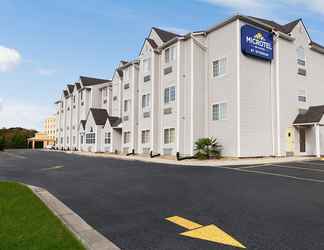 Exterior 2 Microtel Inn & Suites by Wyndham Thomasville/High Point/Lexi