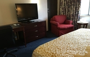 Bedroom 3 Days Inn by Wyndham Berlin Meriden