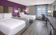 Bedroom 5 La Quinta Inn & Suites by Wyndham Effingham