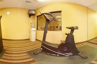 Fitness Center Comfort Inn and Suites