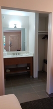 Toilet Kamar 4 Good Nite Inn Salinas