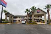 Exterior Travelodge by Wyndham San Antonio Lackland AFB North