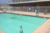 Swimming Pool Travelodge by Wyndham San Antonio Lackland AFB North