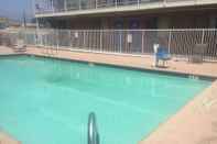 Swimming Pool Travelodge by Wyndham San Antonio Lackland AFB North