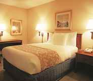 Bedroom 5 La Quinta Inn & Suites by Wyndham El Paso West Bartlett