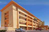 Exterior La Quinta Inn & Suites by Wyndham El Paso West Bartlett