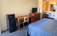 ห้องนอน 2 Rodeway Inn Sacramento - University Area