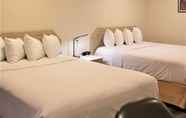 Bedroom 3 Hotel Elev8 Flagstaff I-40 Exit 198 Butler Ave