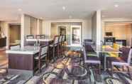 Restaurant 4 La Quinta Inn & Suites by Wyndham Atlanta Midtown - Buckhead