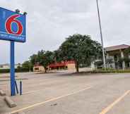 Exterior 4 Motel 6 Addison, TX - Dallas