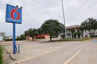 Luar Bangunan Motel 6 Addison, TX - Dallas