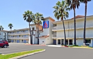 Exterior 5 Motel 6 Fairfield, CA - Napa Valley