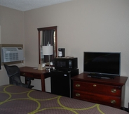 Bedroom 2 Super 8 by Wyndham Warner Robins