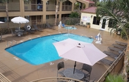 Swimming Pool 3 Best Western Yuba City Inn