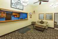 Lobby Super 8 by Wyndham Columbus