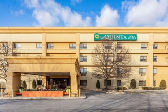 Exterior 4 La Quinta Inn & Suites by Wyndham Chicago Tinley Park