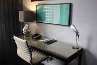 Kamar Tidur 4 Hilton Motif Seattle