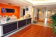 Lobi Motel 6 Irving, TX - DFW Airport North